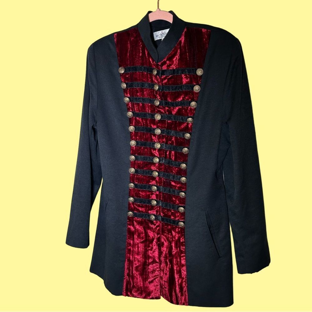Vintage  Le Chateau women's conductor jacket blazer size large velvet buttons